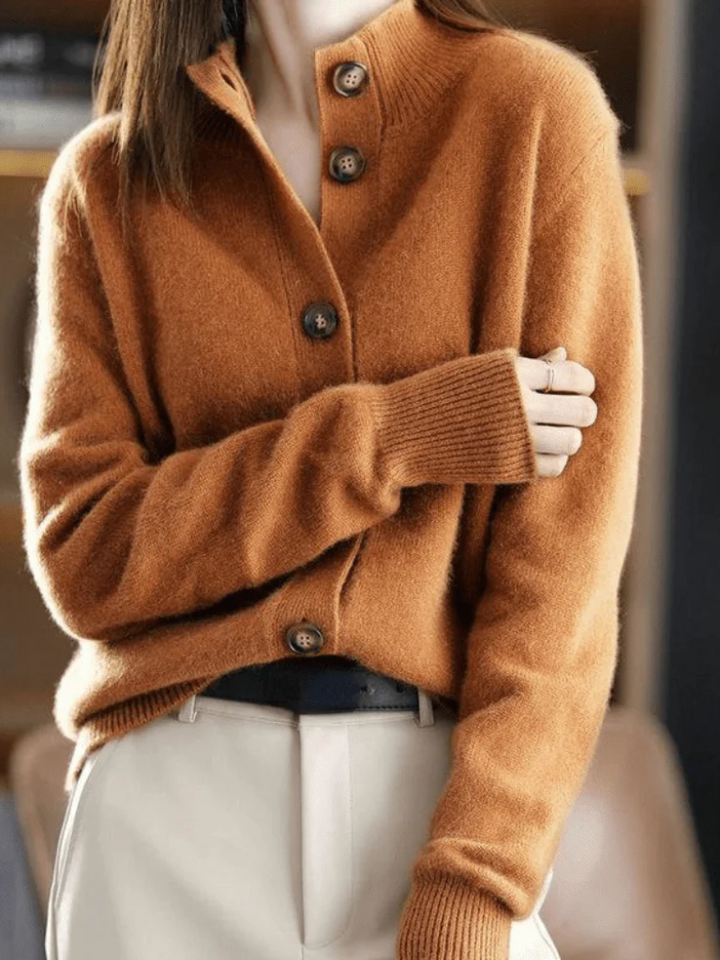 Lowri – Button-Front Knit Cardigan