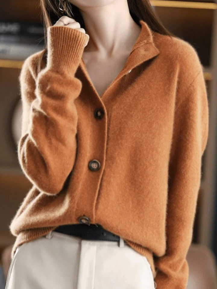 Lowri – Button-Front Knit Cardigan