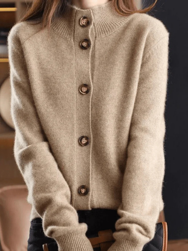 Lowri – Button-Front Knit Cardigan