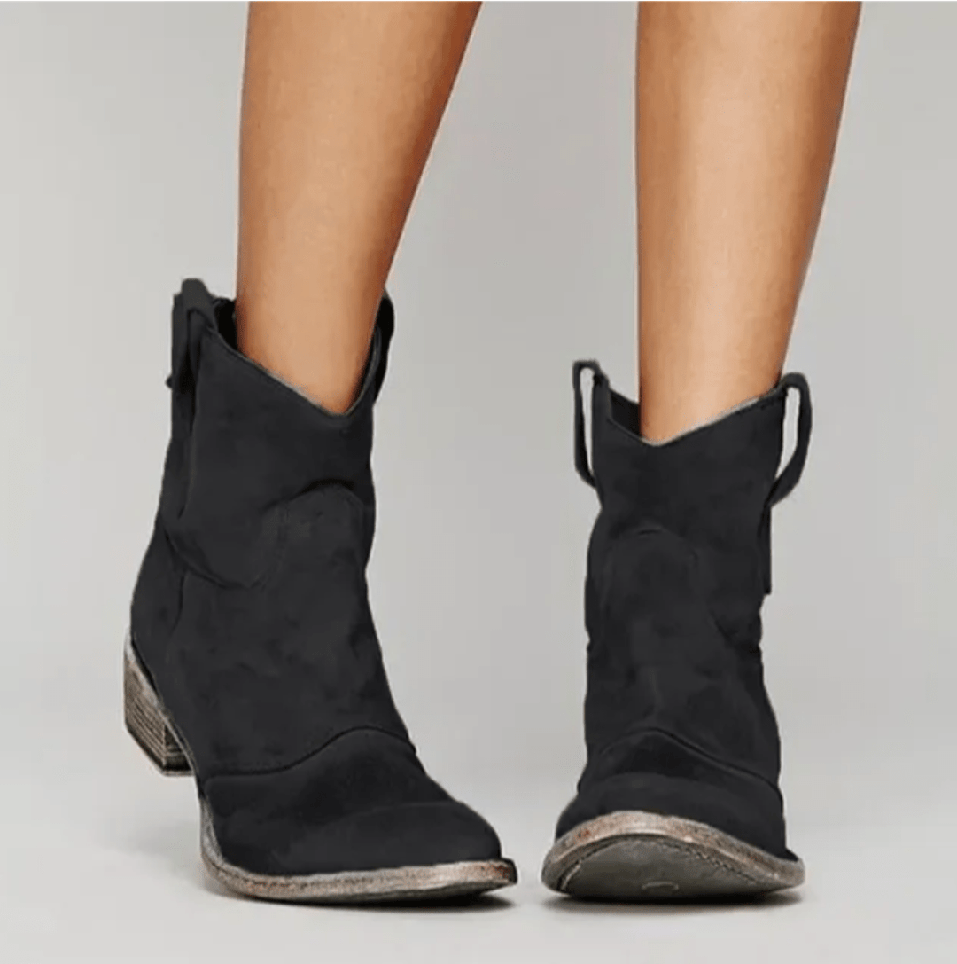 Heather – Western-Style Ankle Boots
